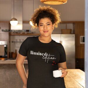 ❤️ Limited Edition Hearts Graphic T-Shirt | Unisex Aesthetic Tee